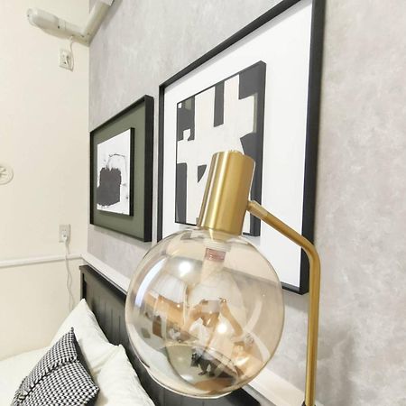 טוקיו D新宿最中心 两室 新大久保站5分-2 Rooms Shinjuku Center 5 Mins To St Max 4P 新宿 涉谷 表参道 池袋 上野 代代木 银座 原宿 מראה חיצוני תמונה