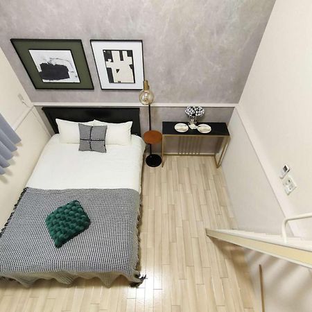 טוקיו D新宿最中心 两室 新大久保站5分-2 Rooms Shinjuku Center 5 Mins To St Max 4P 新宿 涉谷 表参道 池袋 上野 代代木 银座 原宿 מראה חיצוני תמונה